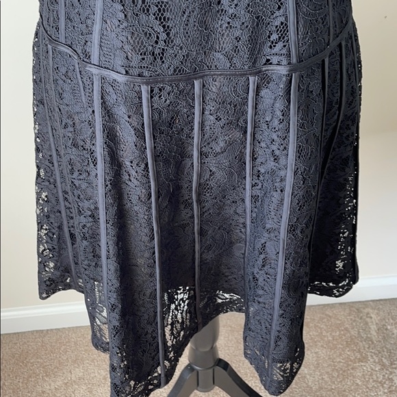 👗GORGEOUS👗 Ann Taylor Lace Dress - size 6 - Picture 3 of 10